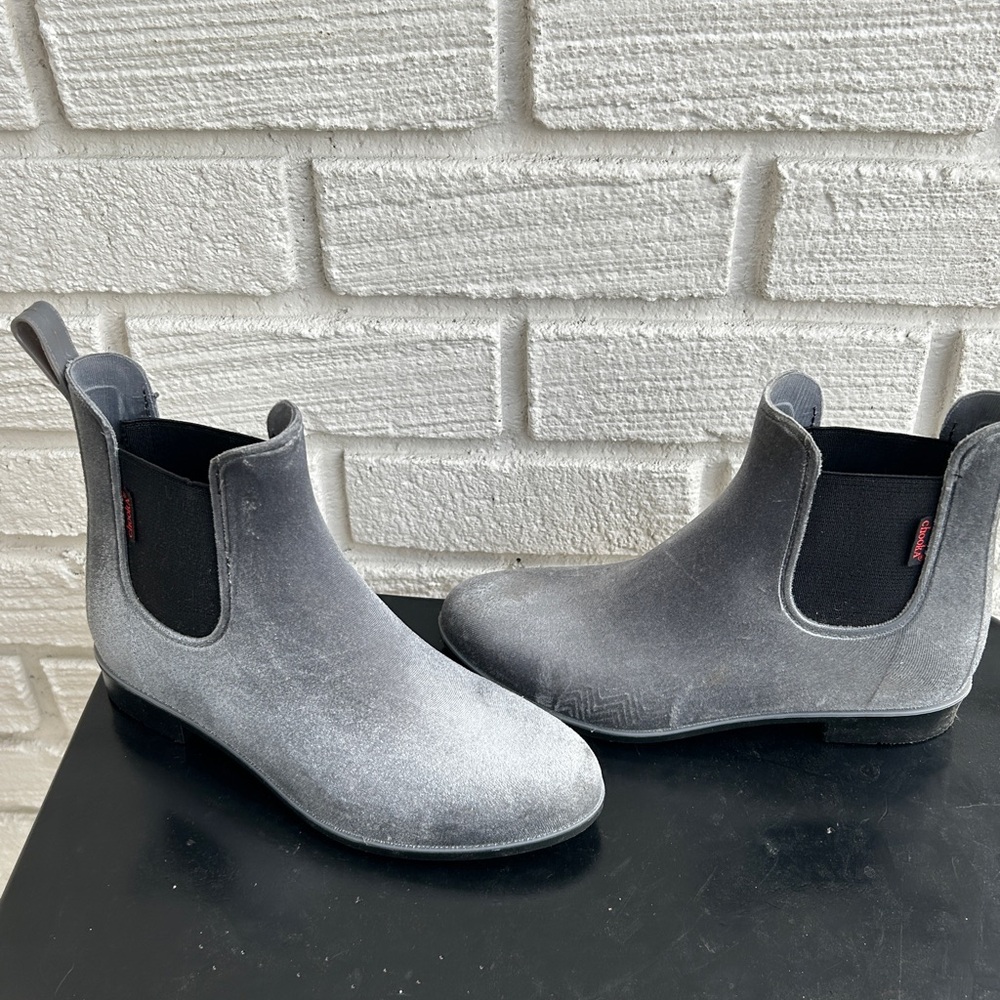 Chooka Waterproof Fashion Velvet Chelsea Booties Boots Womens Size 7